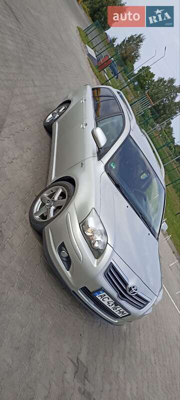 Универсал Toyota Avensis 2006 в Луцке