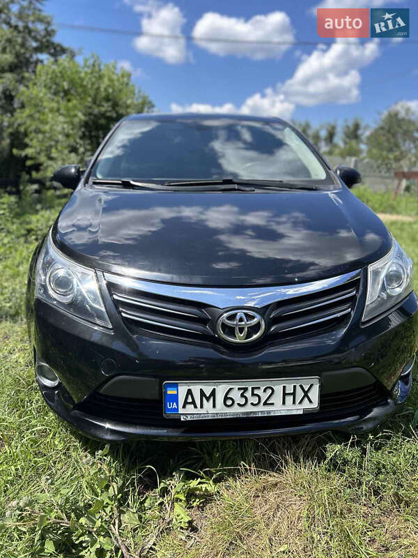 Toyota Avensis 2012