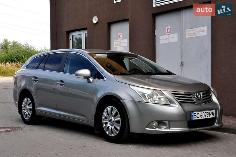 Toyota Avensis 2011
