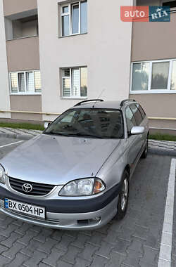 Універсал Toyota Avensis 2002 в Хмельницькому