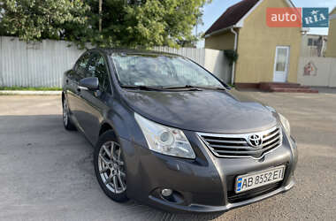 Седан Toyota Avensis 2010 в Виннице