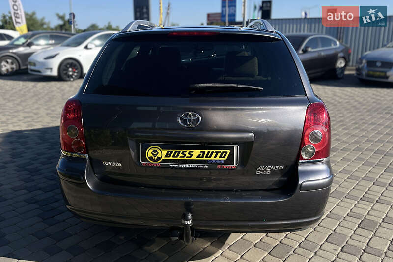 Універсал Toyota Avensis 2006 в Мукачевому