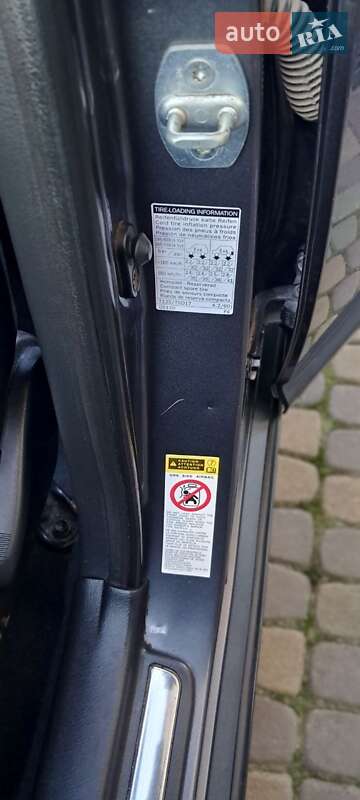 Седан Toyota Avensis 2007 в Хоросткові