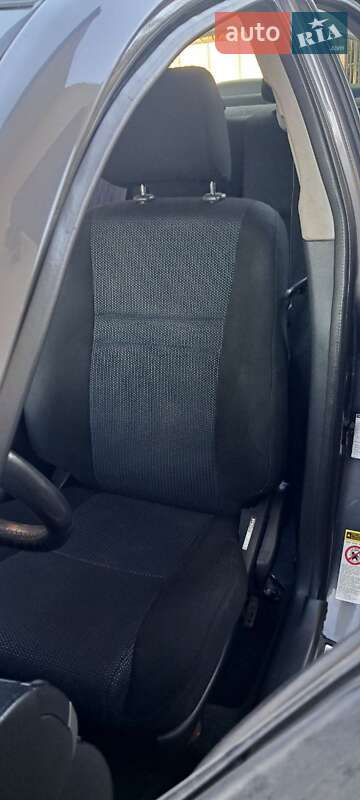 Седан Toyota Avensis 2007 в Хоросткові