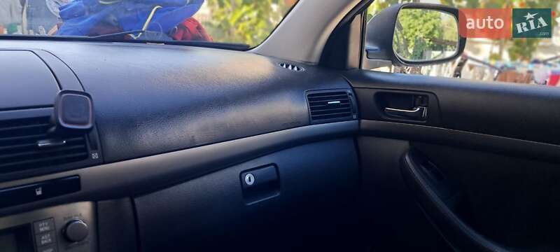 Седан Toyota Avensis 2007 в Хоросткові