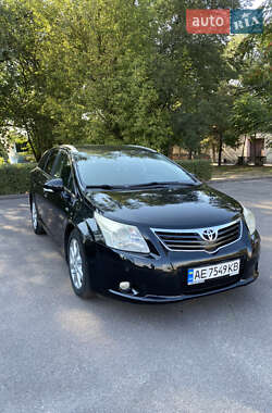 Універсал Toyota Avensis 2010 в Кам'янському