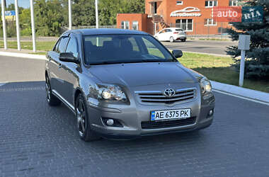 Седан Toyota Avensis 2006 в Днепре