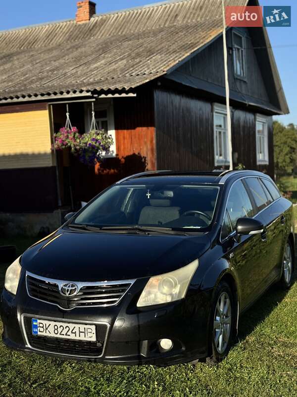 Универсал Toyota Avensis 2009 в Житомире