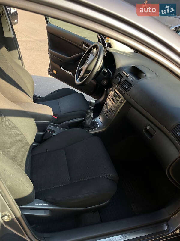 Универсал Toyota Avensis 2006 в Одессе