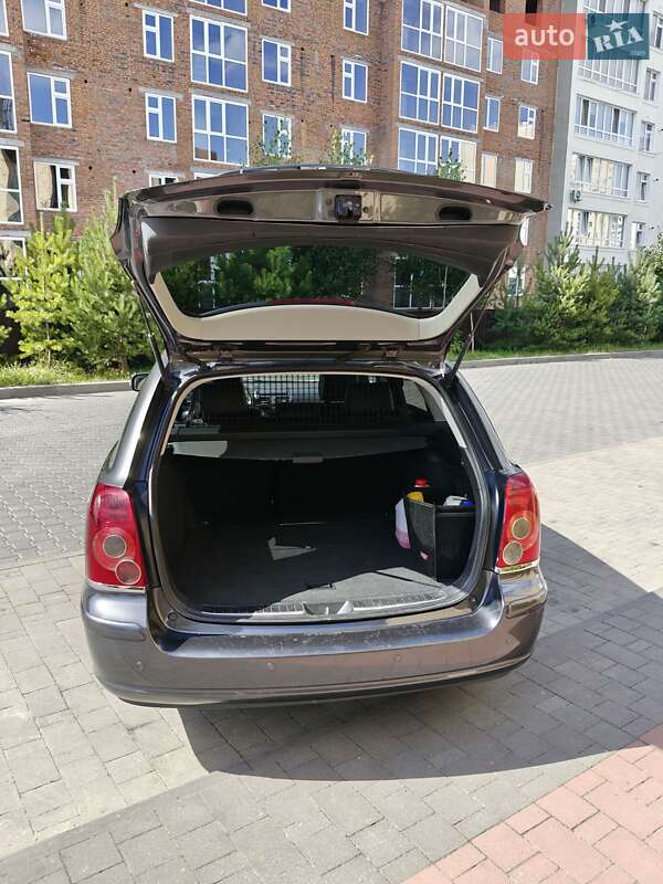 Универсал Toyota Avensis 2007 в Хмельницком