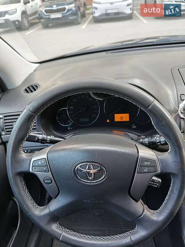 Универсал Toyota Avensis 2007 в Хмельницком