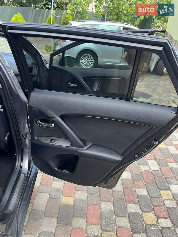Универсал Toyota Avensis 2010 в Львове фото 14 Универсал Toyota Avensis 2010 в Львове