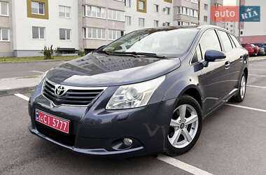 Універсал Toyota Avensis 2010 в Вінниці