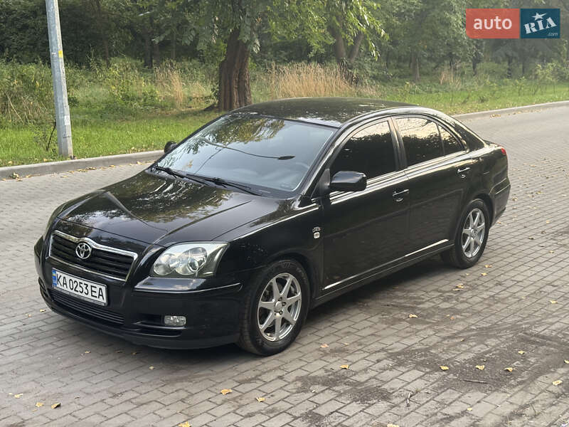 Toyota Avensis 2005
