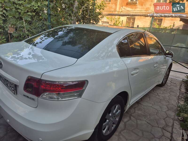 Седан Toyota Avensis 2011 в Одесі