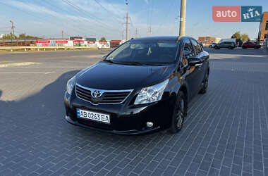 Седан Toyota Avensis 2010 в Вінниці