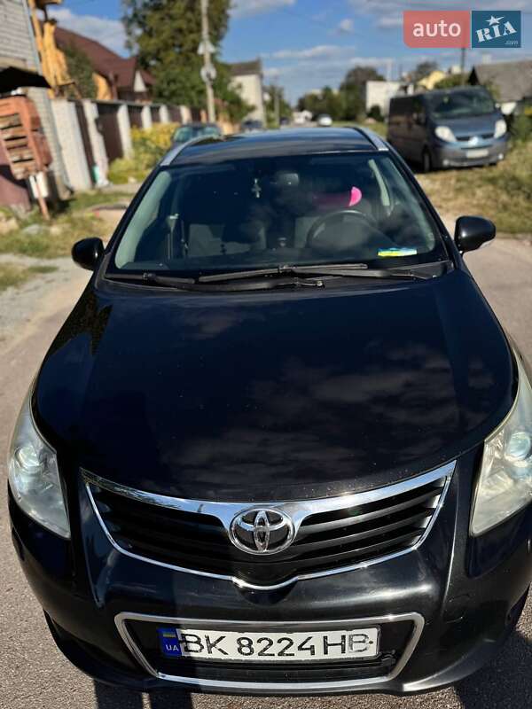 Универсал Toyota Avensis 2009 в Житомире