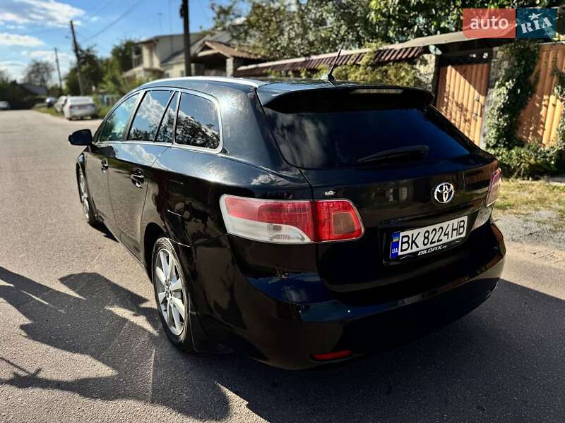 Универсал Toyota Avensis 2009 в Житомире
