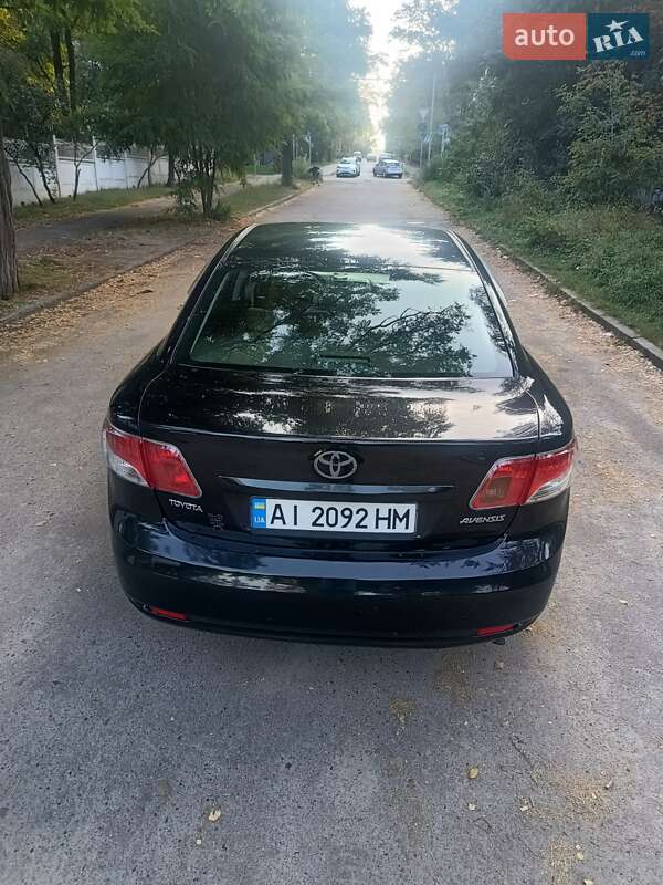 Седан Toyota Avensis 2011 в Василькове