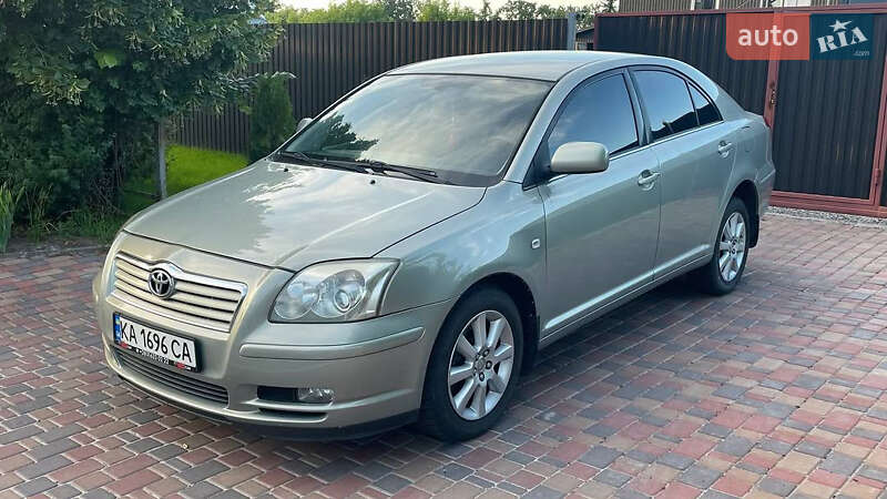 Toyota Avensis 2005