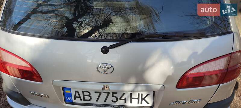 Универсал Toyota Avensis 2002 в Виннице