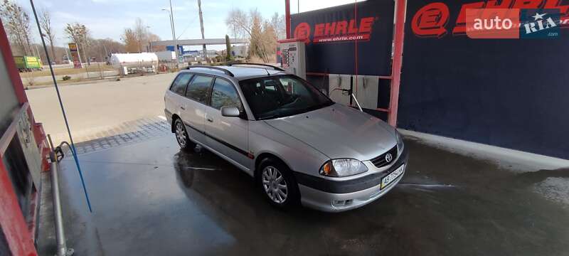 Универсал Toyota Avensis 2002 в Виннице