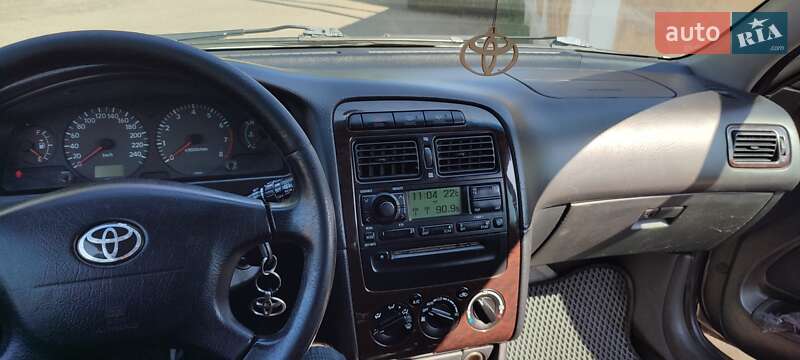 Универсал Toyota Avensis 2002 в Виннице