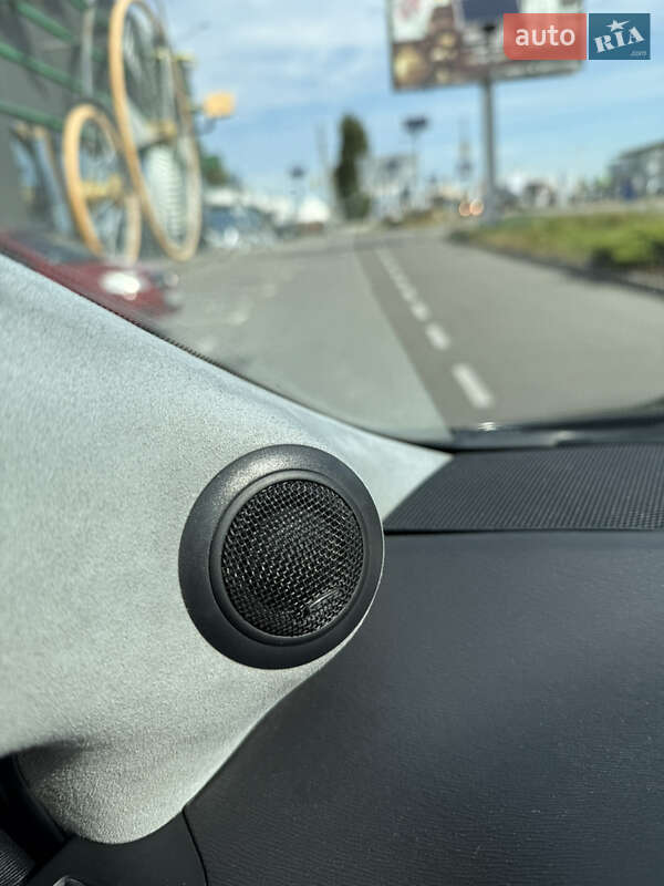 Седан Toyota Avensis 2008 в Киеве