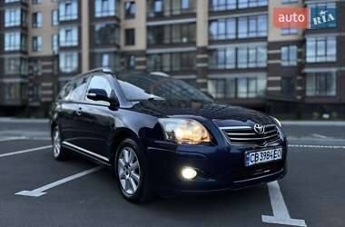 Універсал Toyota Avensis 2006 в Чернігові