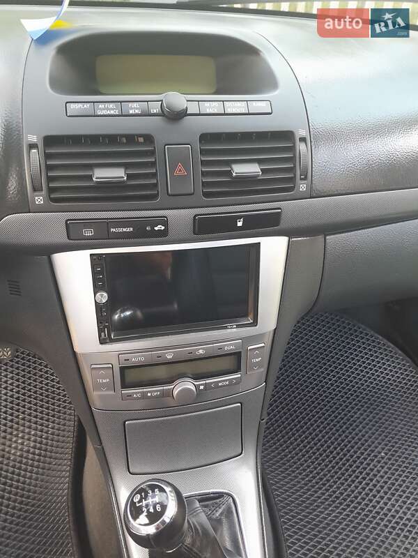 Универсал Toyota Avensis 2006 в Ивано-Франковске