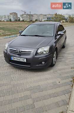 Седан Toyota Avensis 2007 в Южному