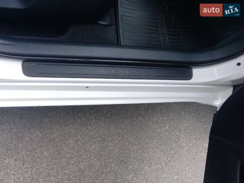 Седан Toyota Avensis 2008 в Чернигове фото 15 Седан Toyota Avensis 2008 в Чернигове