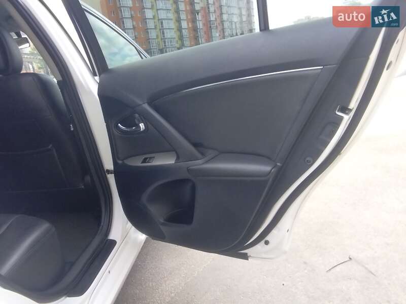 Седан Toyota Avensis 2008 в Чернигове фото 17 Седан Toyota Avensis 2008 в Чернигове