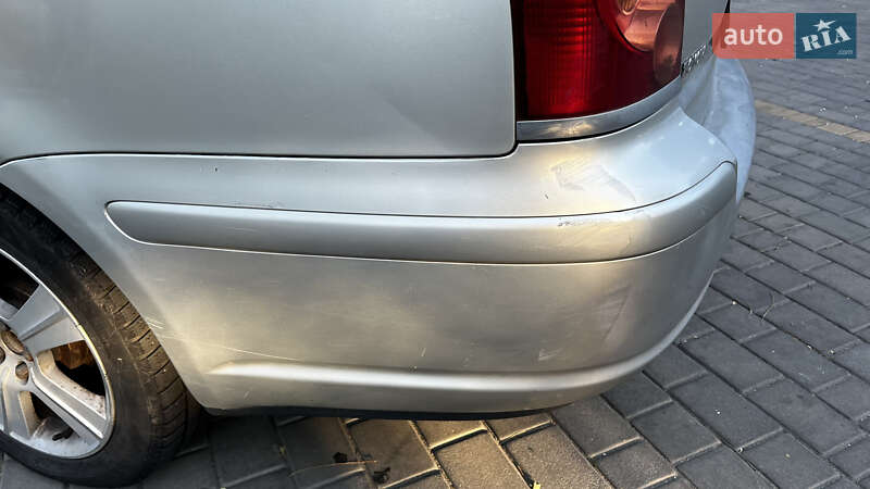 Універсал Toyota Avensis 2004 в Ізмаїлі