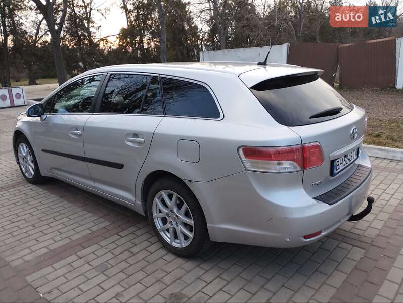Универсал Toyota Avensis 2008 в Измаиле