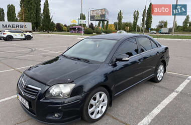 Седан Toyota Avensis 2008 в Кременчуге