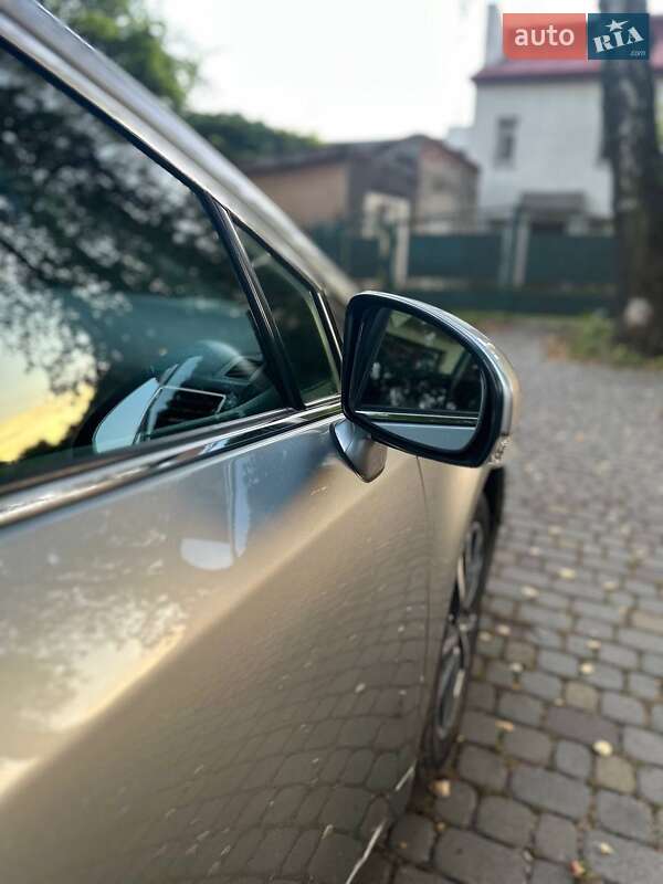 Универсал Toyota Avensis 2014 в Львове фото 17 Универсал Toyota Avensis 2014 в Львове