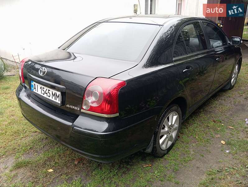 Седан Toyota Avensis 2007 в Вышгороде