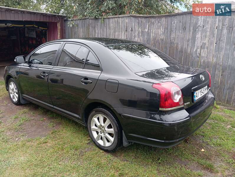 Седан Toyota Avensis 2007 в Вышгороде