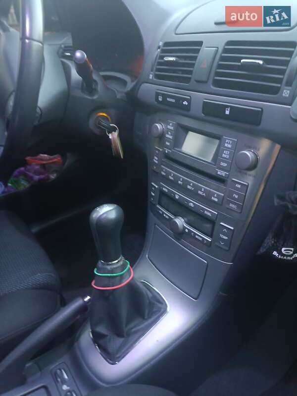 Універсал Toyota Avensis 2008 в Києві