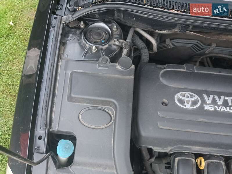 Універсал Toyota Avensis 2008 в Києві