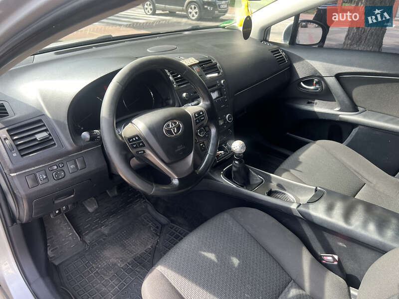 Универсал Toyota Avensis 2010 в Стрые