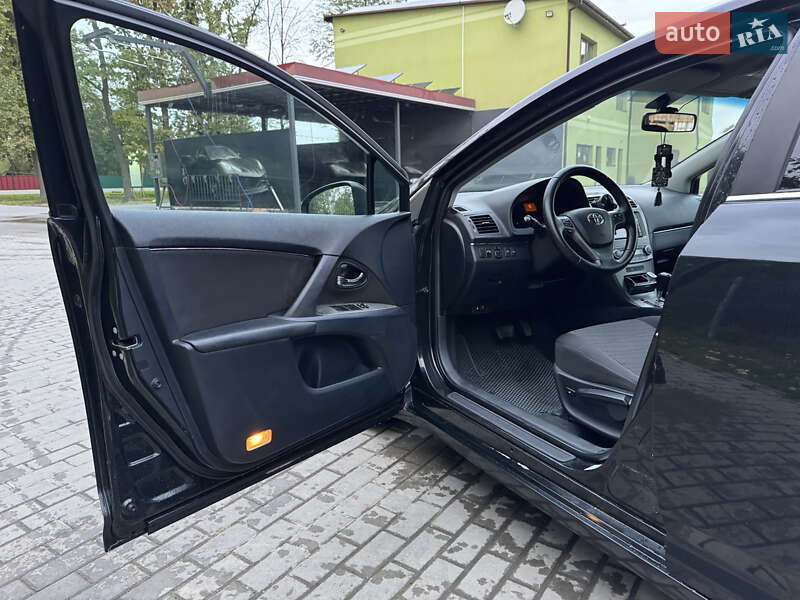Універсал Toyota Avensis 2010 в Івано-Франківську фото 29 Універсал Toyota Avensis 2010 в Івано-Франківську