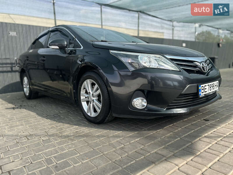Седан Toyota Avensis 2012 в Первомайске