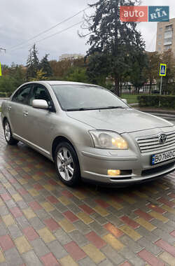 Седан Toyota Avensis 2005 в Тернополі