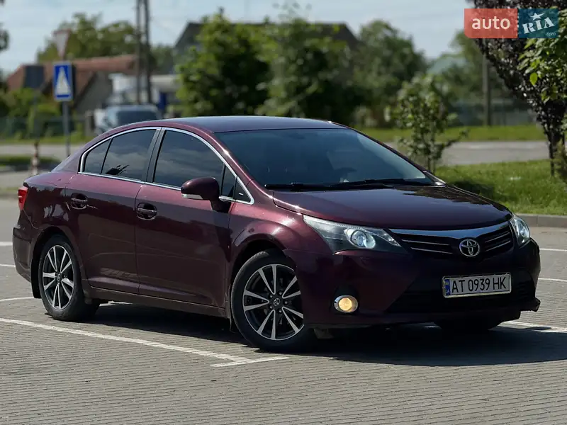 Toyota Avensis 2013