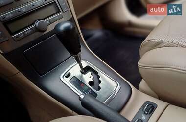 Универсал Toyota Avensis 2003 в 