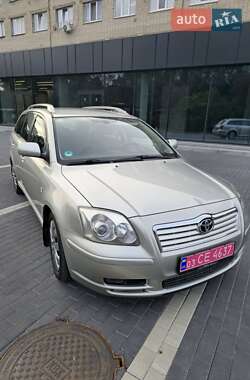 Універсал Toyota Avensis 2005 в Нововолинську