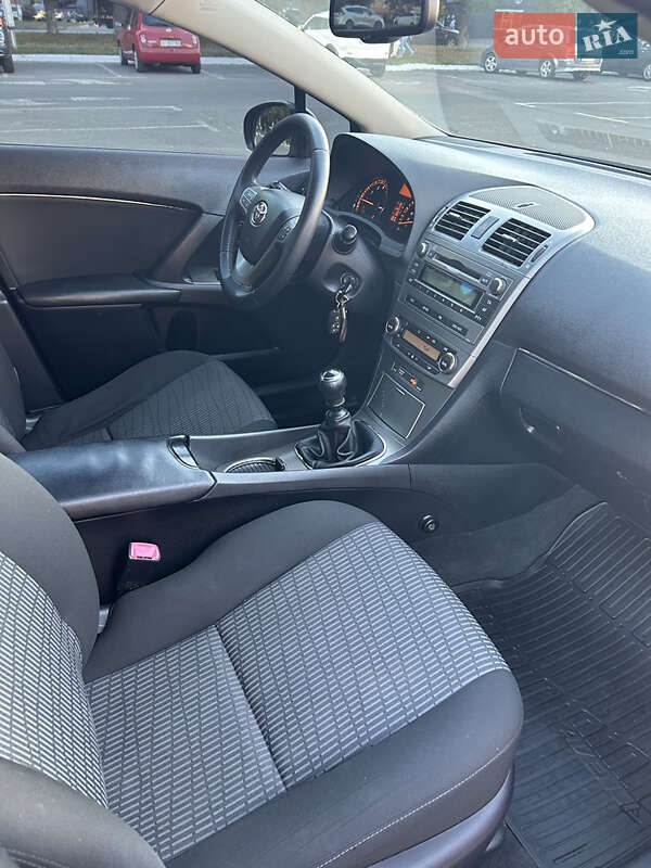 Седан Toyota Avensis 2010 в Броварах фото 23 Седан Toyota Avensis 2010 в Броварах