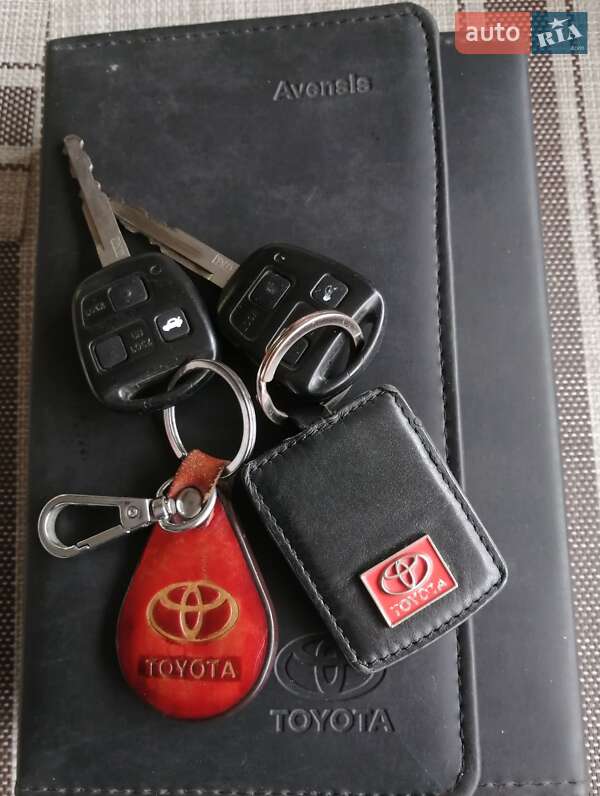 Универсал Toyota Avensis 2008 в Хмельницком